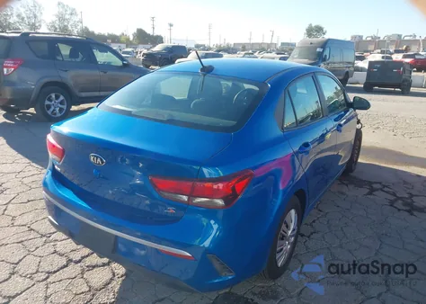 2021 Kia Rio S z USA, uszkodzony, nr VIN 3KPA24AD6ME364668